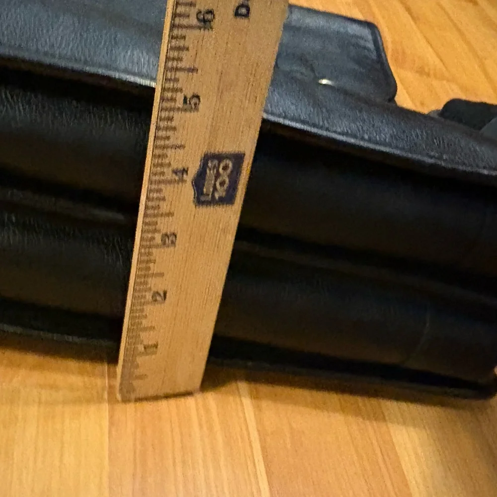 🔥IL BISONTE Wanny Di Filippo Black Leather Briefcase Made in Italy VGUC